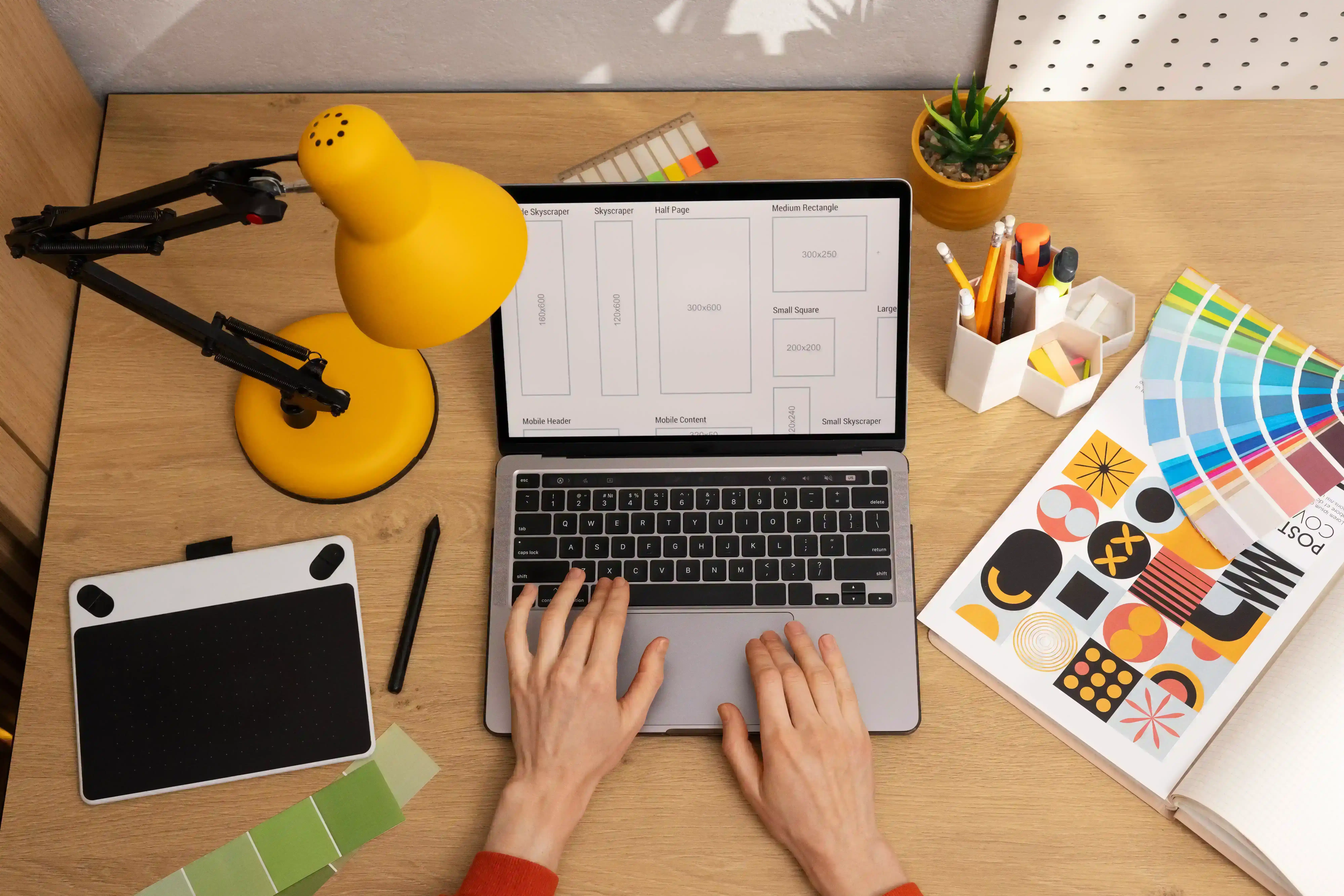 Project management with team planning tasks and timelines